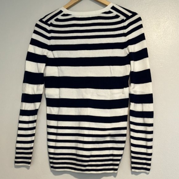 Gap - V-Neck Tunic Sweater 691508 | Navy Blue & White Stripes | Size Small - Picture 3 of 11